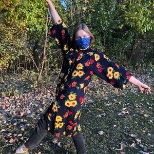 SOLD!!Navy sunflower duster